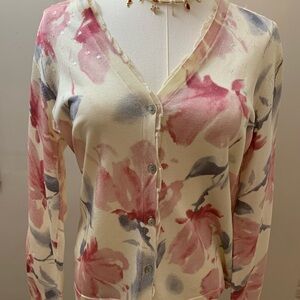Jones New York Cream Floral Top